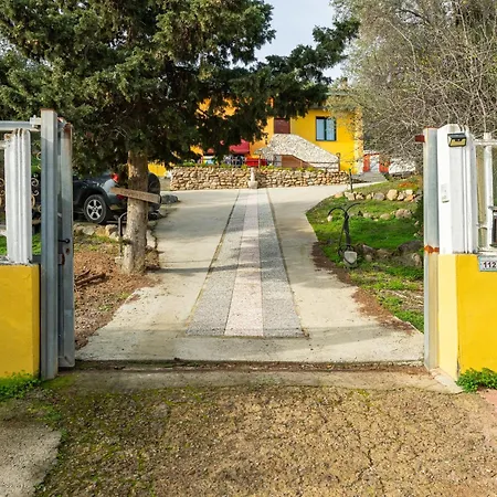Holiday home Lovely House Capitana